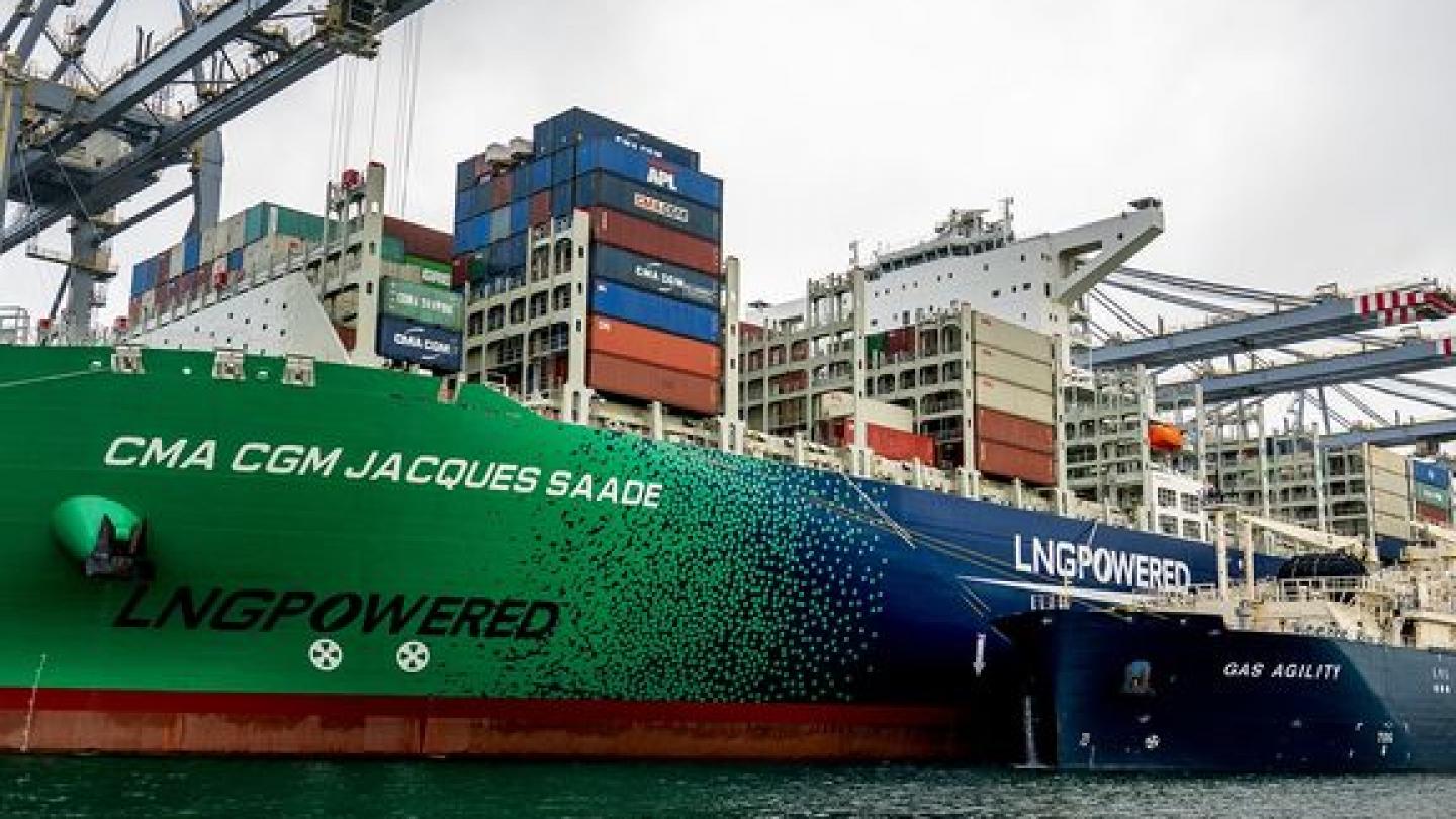 Rotterdam is de grootste bunkerhaven van Europa en behoort tot de top 3 bunkerhavens van de wereld. Jaarlijks wordt er 10 miljoen ton brandstof getankt. Foto: Port of Rotterdam.