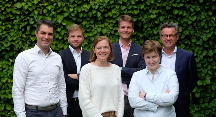Van links naar rechts: Hans Vanlanduyt, Julien Daco, Elke Tremmerie, Yoni Jennes, Astrid Vandewalle en Stephan Desplancke