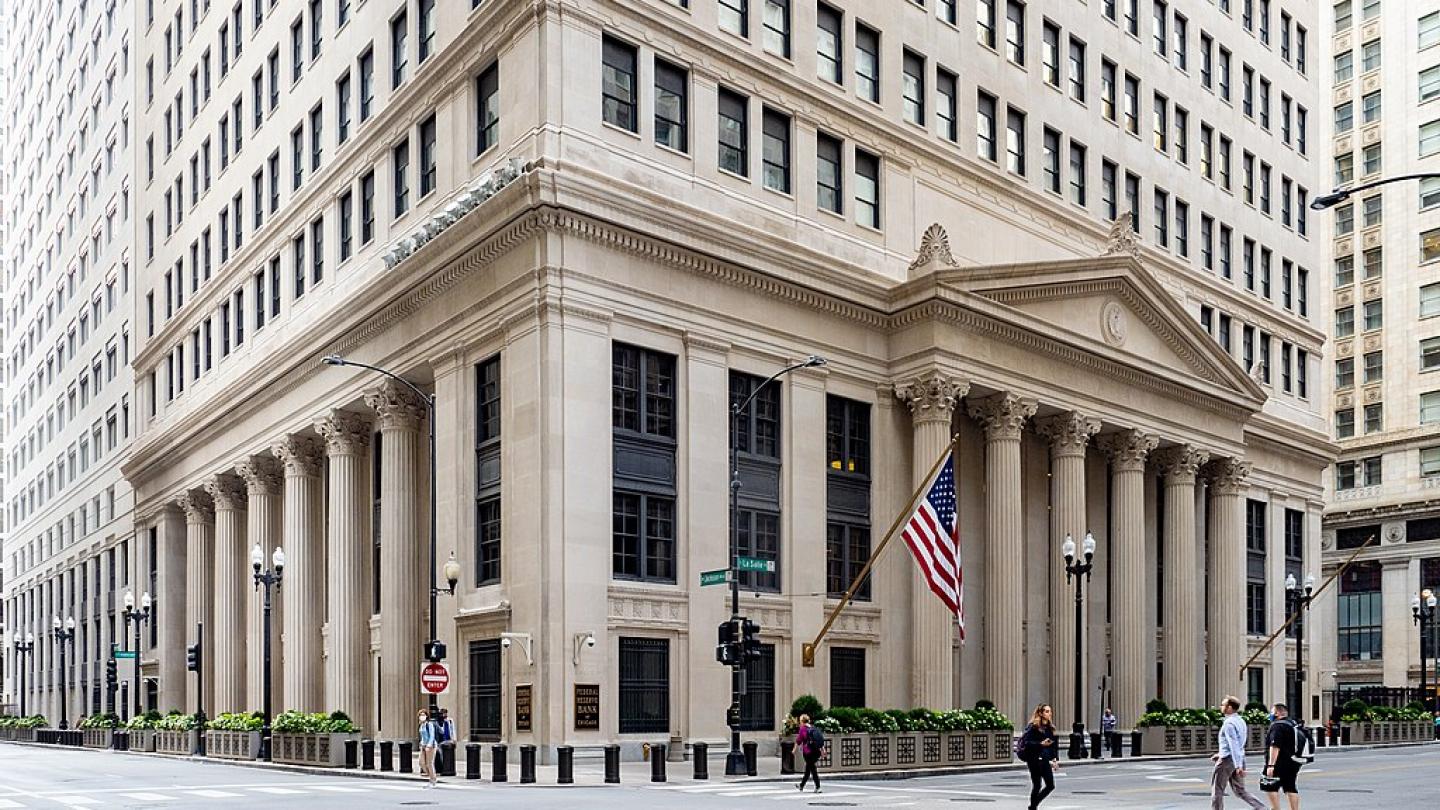 The Federal Reserve Bank of Chicago. Photo: Ajay Suresh, CC BY 2.0 via Wikimedia.