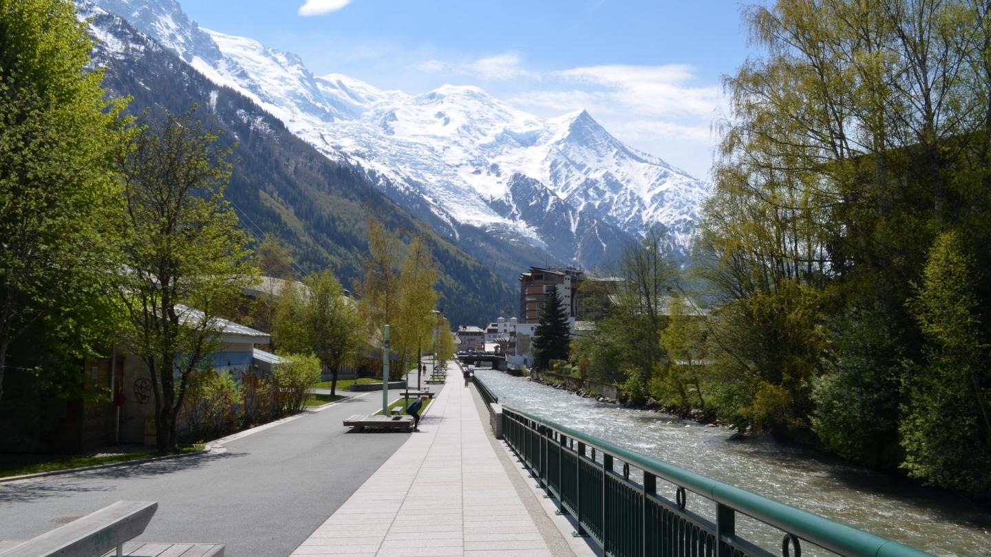 Mont Blanc, gezien vanuit Chamonix. Mont Blanc, gezien vanuit Chamonix.