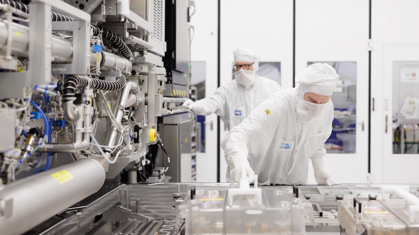 De sterke vraag naar chipmachines van ASML weerspiegelt de wereldwijde investeringsgolf in AI-infrastructuur. Foto: ASML.