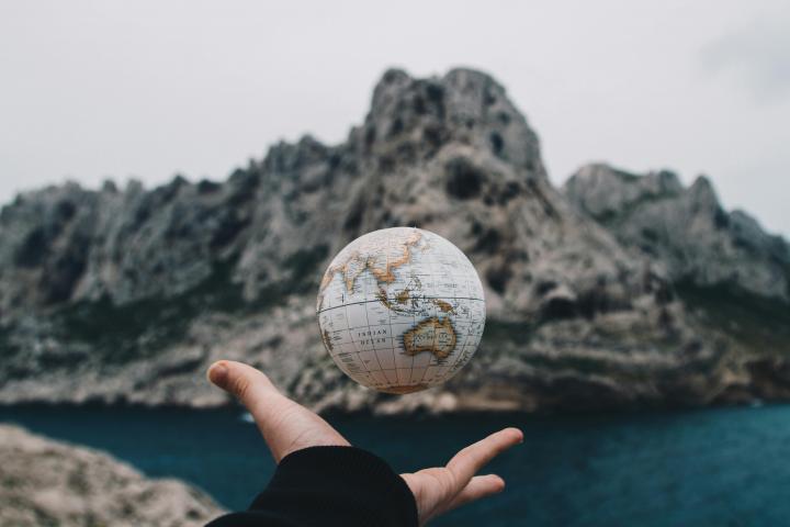 Foto Globe Valentin Antonucci - Pexels