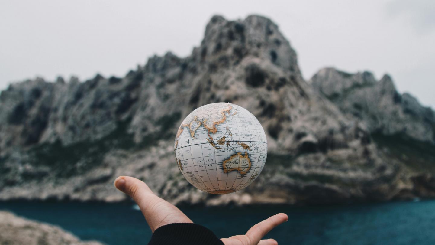 Foto Globe Valentin Antonucci - Pexels