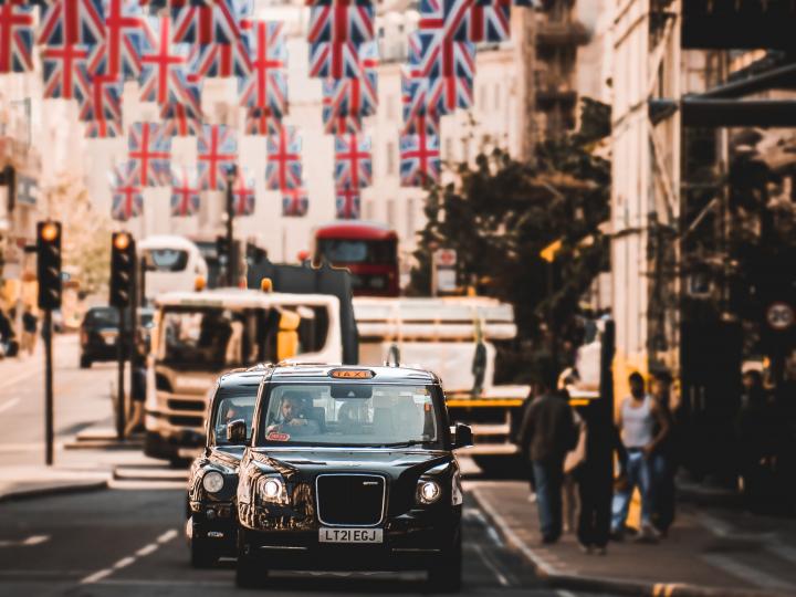 UK Taxi - Tony Zohari - Pexels