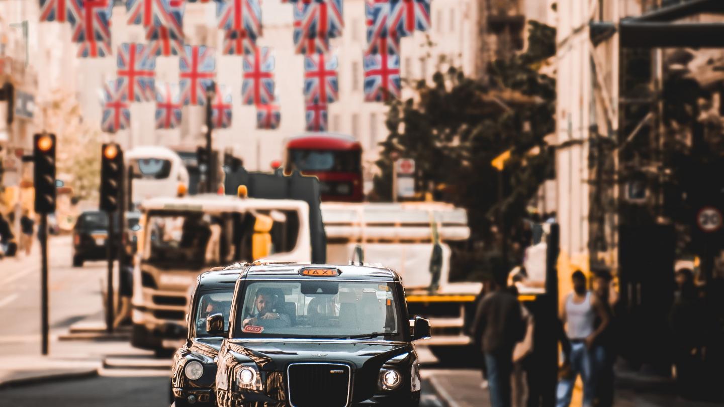 UK Taxi - Tony Zohari - Pexels