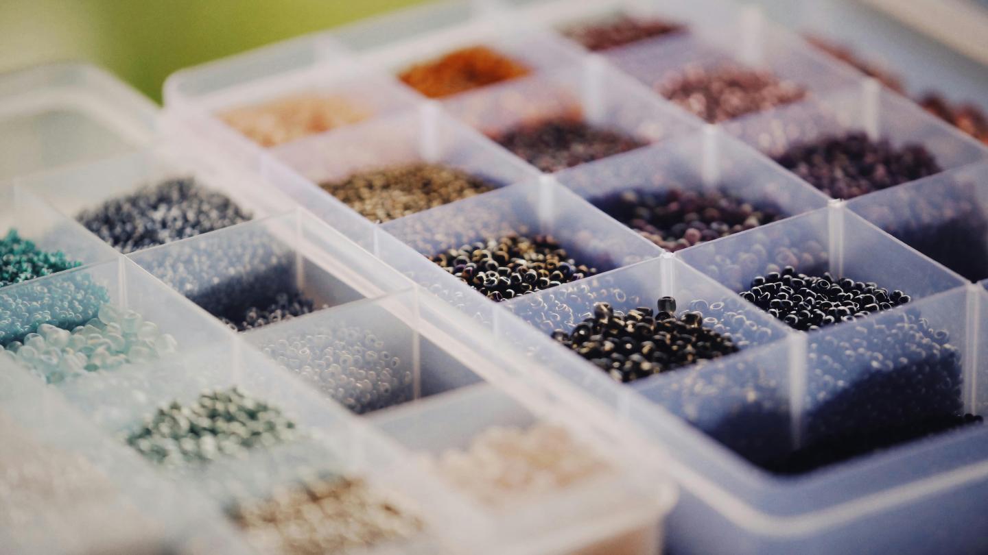 Sorting - Pexels - Alexeydemidov