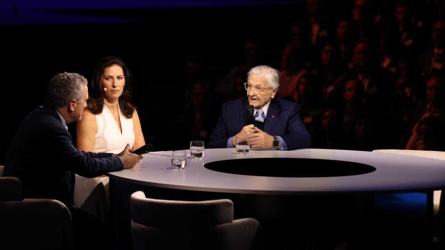 Former Federal Reserve Governor James Bullard (left) in discussion with former ECB President Jean-Claude Trichet - Amundi
