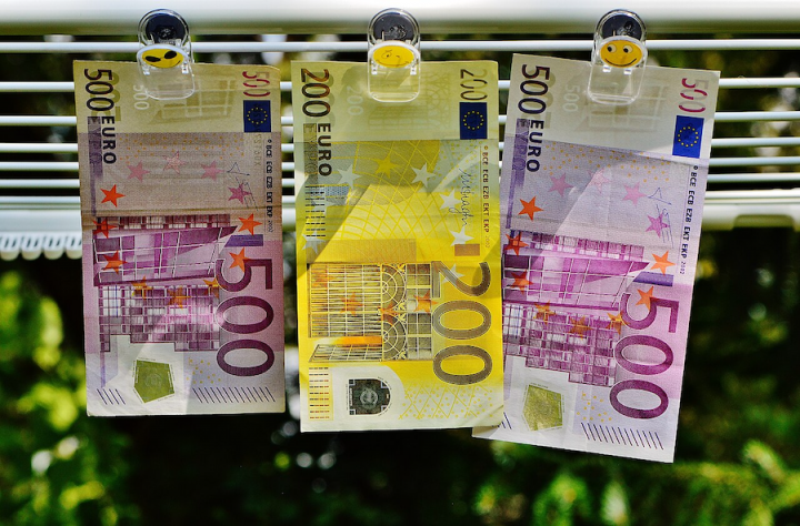 Euro notes. Photo: Pixabay.