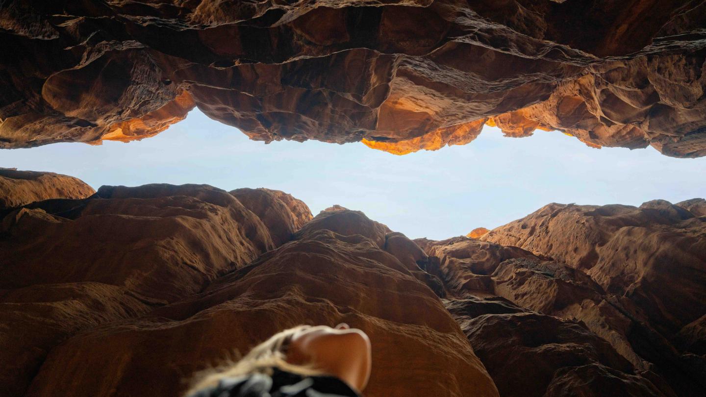 Weerstand, foto door NEOM via Unsplash