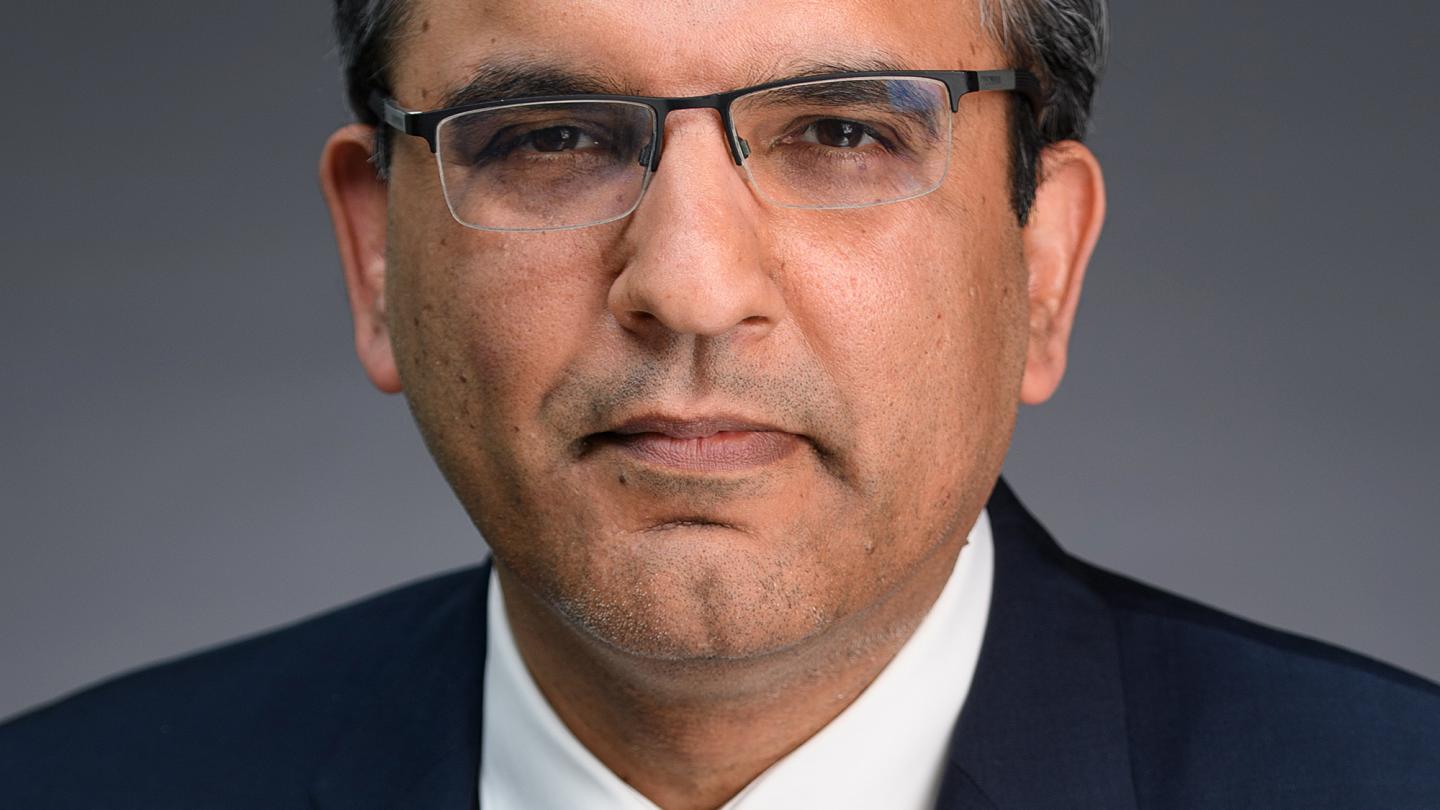 Salman Ahmed, Fidelity
