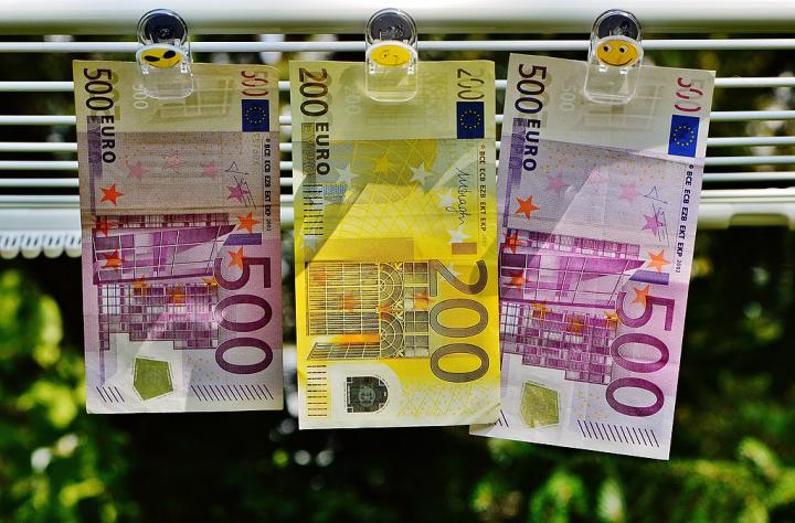 Money laundering image. Photo via Wikimedia CC-BY-2.0.