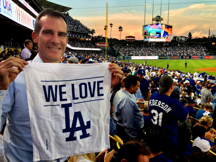 LA Mayor Eric Garcetti supporting the Los Angeles Dodgers at the Dodgers v. Mets Game 5 NLDS. Photo: LA Dodgers.