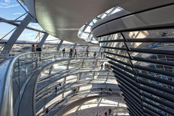 De Bundestag in Berlijn. Foto via Unsplash.