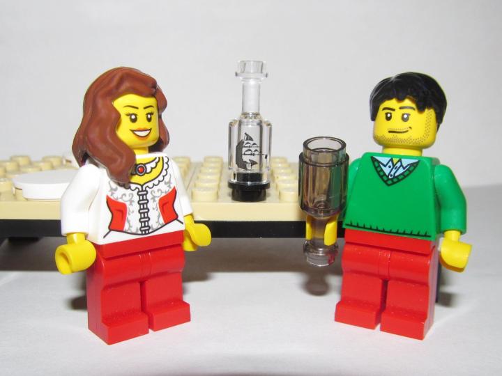 Professioneel passiebeleggen: geen lego, wel wijn. Foto door Willis Lam via Flickr.