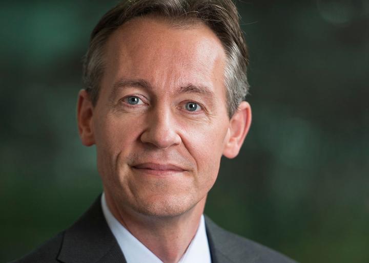 Hans Stoter, Axa