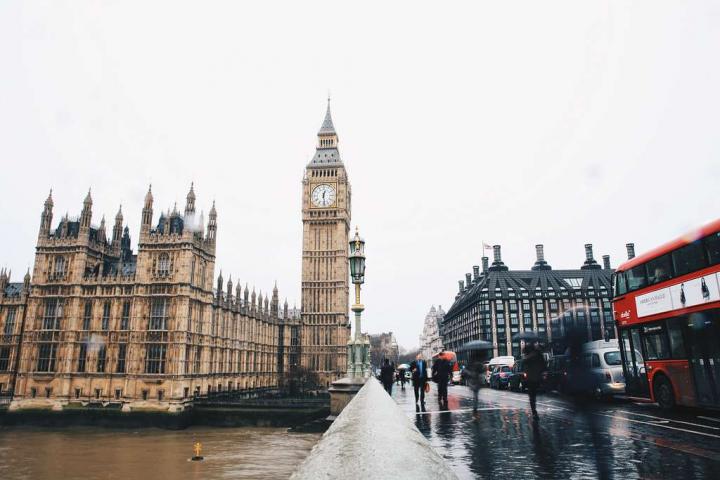 The Westminster parliament buildings and the Big Ben in London. Photo via Unsplash CC-BY-2.0.