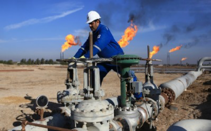 Oilrigger at work