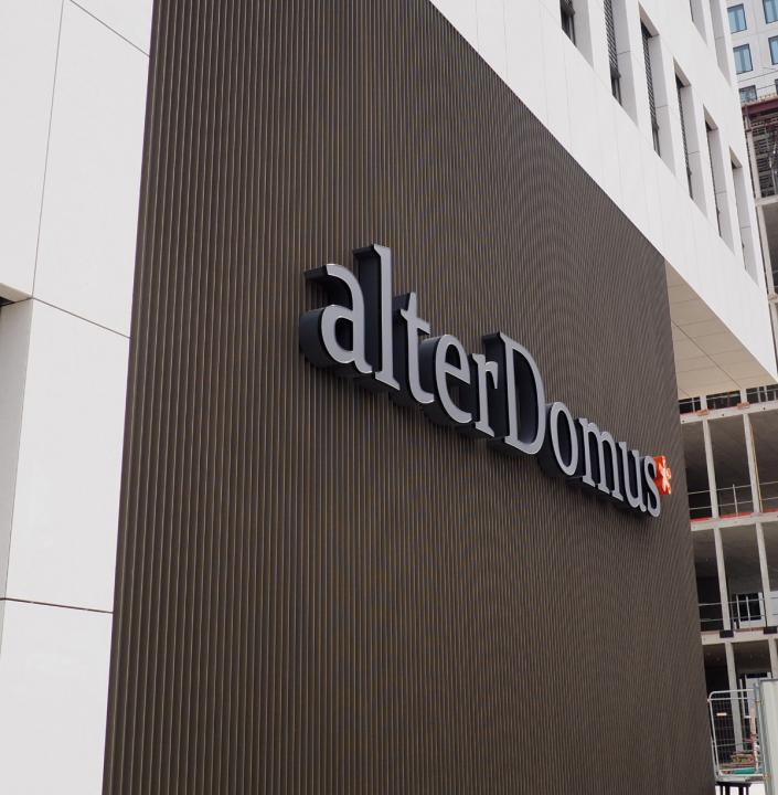 Alter Domus' offices. Photo by Fixinox.